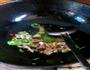 卷心菜炒肉的做法图解4