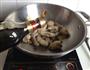 酱香春笋鸡块的做法图解4