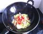 香肠炒莴笋的做法图解8