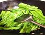 豆鼓鲮鱼油麦菜的做法图解9