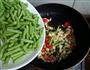 豆角闷饭的做法图解4