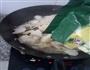 肘子肉炖白菜土豆的做法图解9