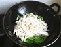杏鲍菇蒜苔炒肉丝的做法图解5