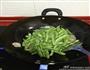 肉焖扁豆的做法图解5