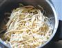 里的菜肴烫干丝的做法图解3