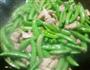 豆荚炒肉-火麻油调味的做法图解6