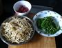 韭菜炒豆芽的做法图解1