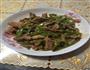 辣椒炒肉的做法图解1