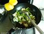 配米饭贼香的-干锅菜花的做法图解6