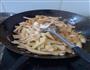 白菜炖土豆的做法图解5