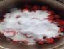 草莓酱的做法图解1