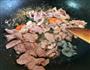 花菜炒肉片的做法图解2