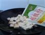 雪菜炖豆腐的做法图解4