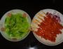 芹菜骨肉相连的做法图解1