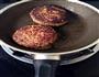 牛肉汉堡 Hamburg的做法图解2