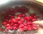樱桃酱的做法图解2