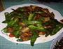 扁豆炒肉的做法图解1