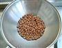 老醋花生的做法图解2