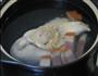 土鸡火腿养生煲的做法图解3