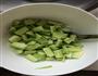 黄瓜拌花生米的做法图解1