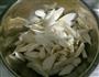 茭白鱼香炒法-简易偏甜菜系的做法图解1