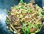 五花肉黄豆芽青椒炒粉条的做法图解11