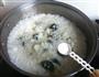 皮蛋粥的做法图解5