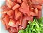 辣椒炒番茄的做法图解1
