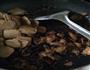 梅菜五花肉烧茶干的做法图解6