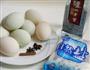 教你腌制出油咸鸭蛋的做法图解1