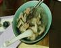 香菇虾仁粉丝汤的做法图解1