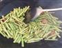 腊肉焖豇豆的做法图解4