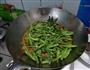 腔骨炖豆角的做法图解3