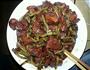 豆角烧肉的做法图解1