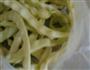 腊八蒜蒸豆角的做法图解1