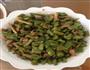 豆角炒肉的做法图解1