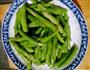 家常下饭菜-豆角炒五花肉的做法图解2
