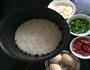 腊肠玉米蛋炒饭的做法图解1