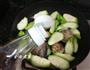 蛤蜊烩丝瓜的做法图解7
