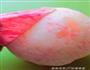 粉嫩诱人的水蜜桃酱的做法图解1