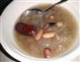 银耳红豆花生美容汤的做法图解2