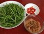 肉丝猪耳朵豆角的做法图解2