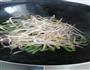 豇豆紫甘蓝炒绿豆芽的做法图解4