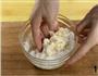 椰蓉花形面包的做法图解1