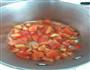 鲜鱼片番茄拉面的做法图解2