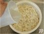 扁豆金枪鱼香肠拌面的做法图解10
