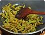 干菜花炒腊肠的做法图解6