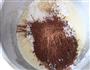 巧克力淋酱戚风蛋糕的做法图解3