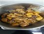 小鸡炖蘑菇的做法图解1