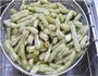 扁豆焖面的做法图解1
